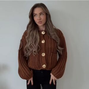 ZARA CHUNKY KNIT CARDIGAN SIZE M